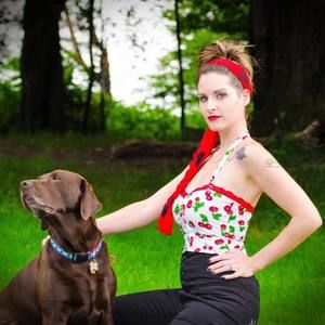 Meet your Posher, Roxanne